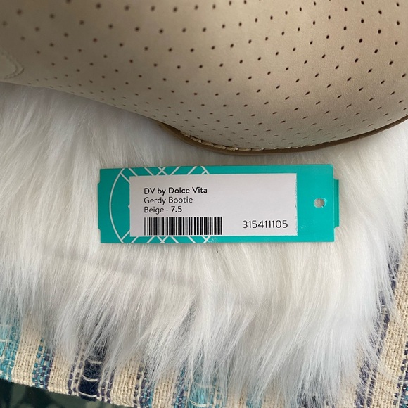 New Dolce Vita WOMENS booties Gerdy beige ankle wedges - Picture 15 of 15